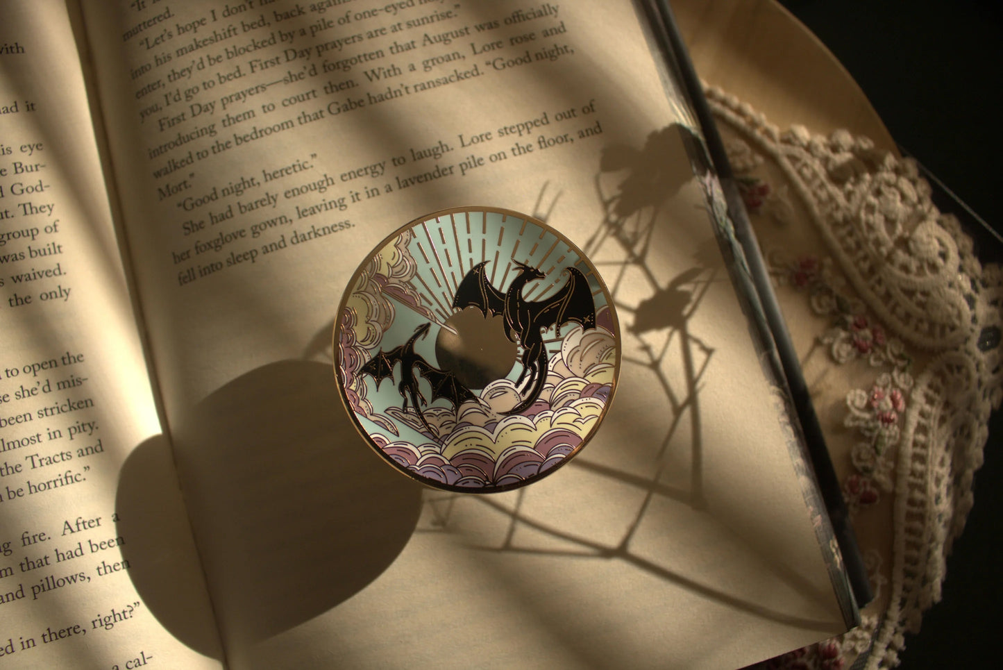 Dragonheart Kindle Grip