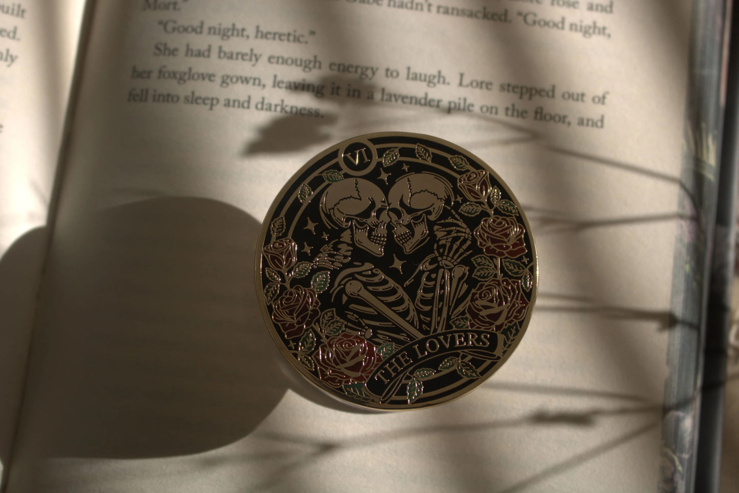 The Lovers Kindle Grip
