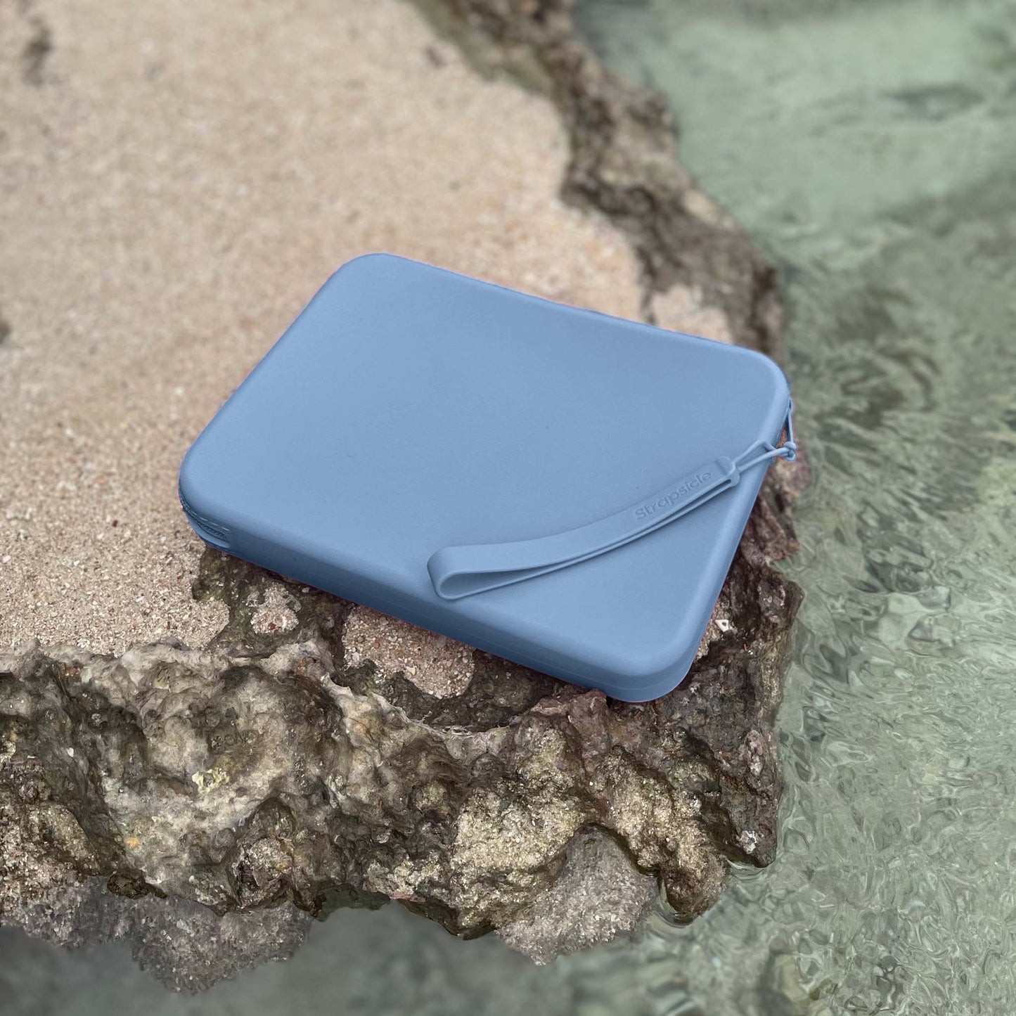 Strapsicle Clutch