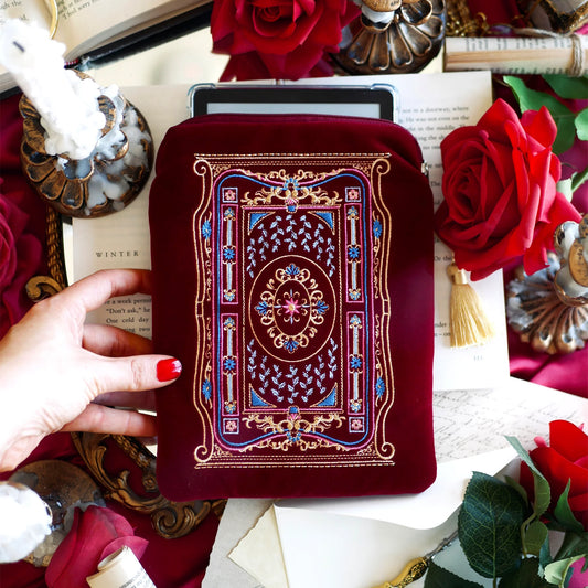 Literati eReader Sleeve - Crimson Red
