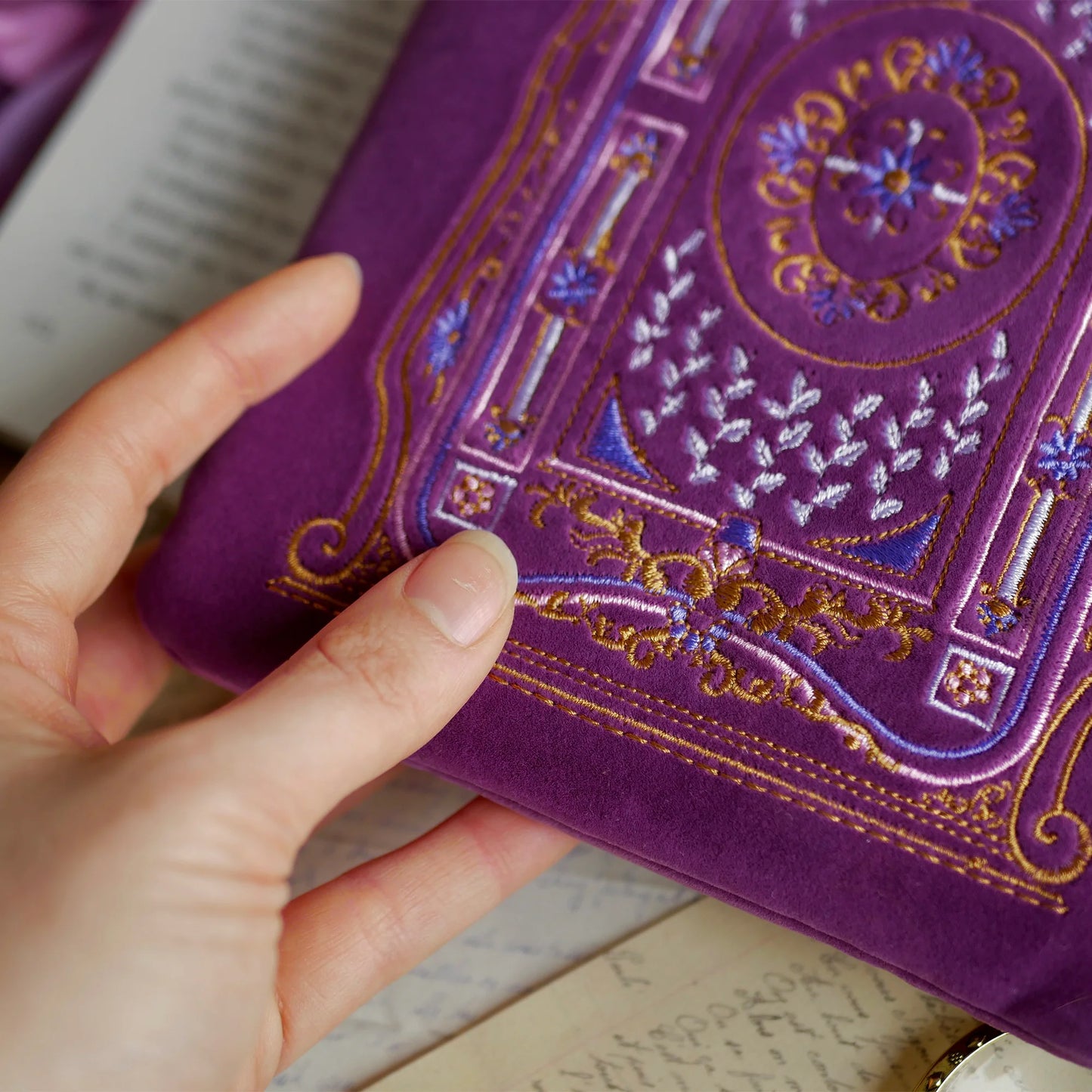 Literati eReader Sleeve Purple